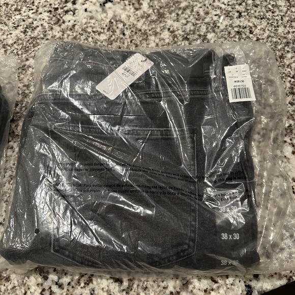Express Relaxed Black Wash Hyper Stretch Jeans - Picture 1 of 2